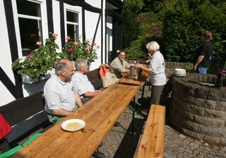 Trupbach-Kartoffelbratfest.2010 041.jpg