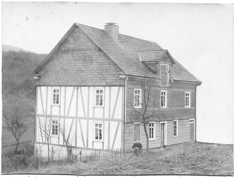 HUIJE-HOFFMANNS/HETTEHENS